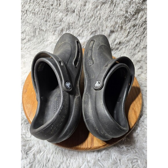 Crocs Shoes Clogs Mens Size 10 Womens Size 12 Slip On Closed Toe Black Anti Slip - Picture 5 of 7